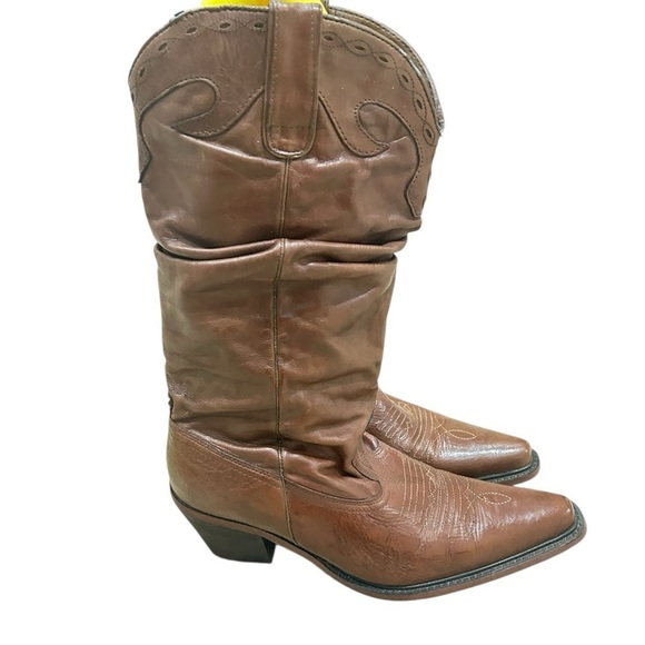 Steve Madden Shoes - Steve Madden Brown Heeled leather Boots Western Flair slouchy Saddle size 9.5